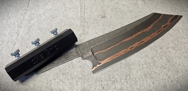 Foto von oXe 3D gedruckten Messergriff und Messerrohling